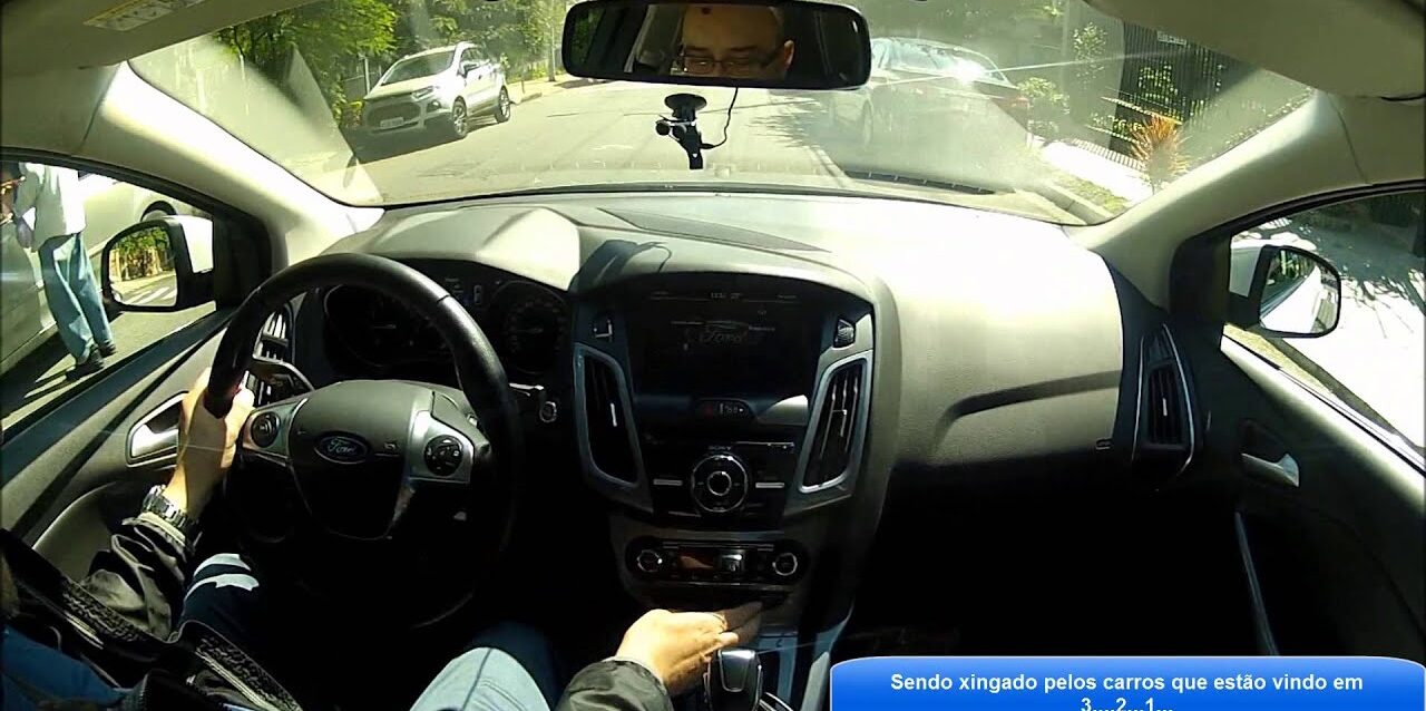 Sistema de Estacionamento Assistido Ford Focus